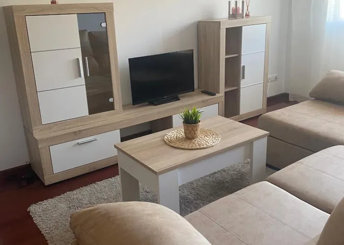 Apartamento Cuchia דירה *